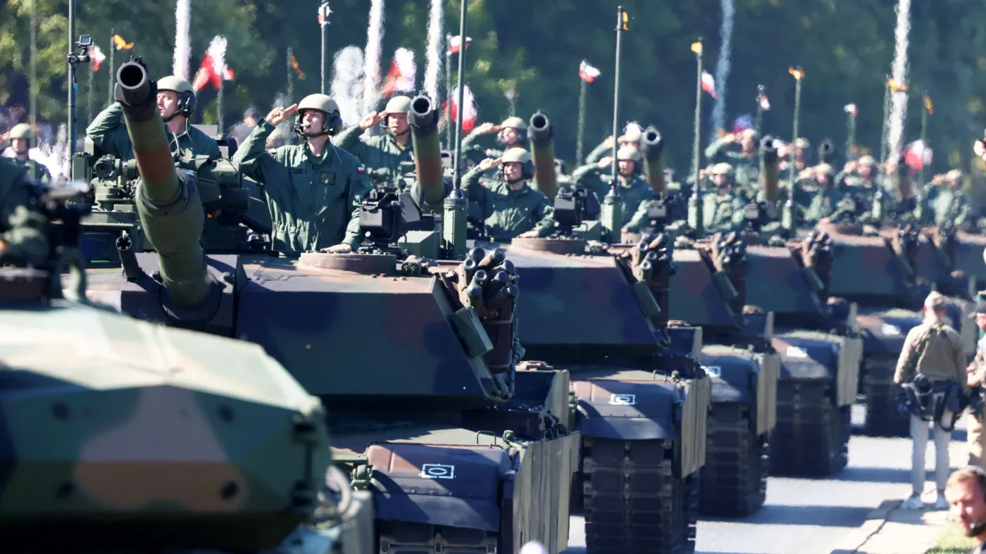 Setki czołgów w drodze do Polski. Stalowa pięść rośnie w siłę