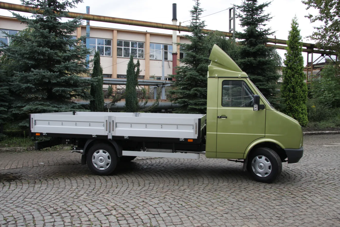pasagon_truck_widok_z_boku_2_256264.jpg