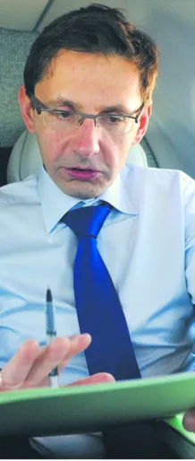 Budzanowski: Skarb Państwa rozliczy zarządy dużych firm