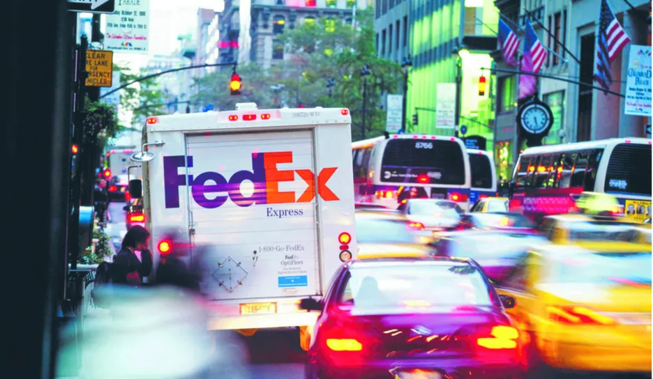 FedEx przejmuje czołową firmę kurierską w Polsce