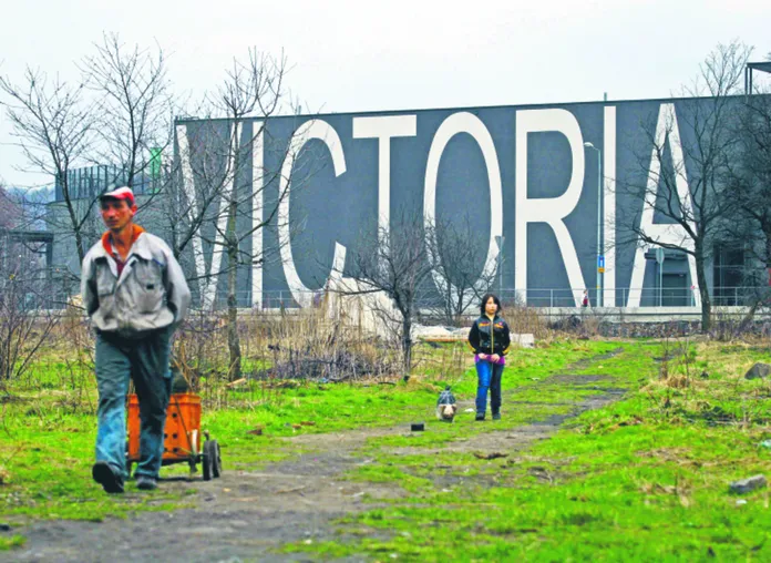 Dziś najmniejsza nawet miejscowość stawia centrum handlowe. To oznacza wpływy do budżetu