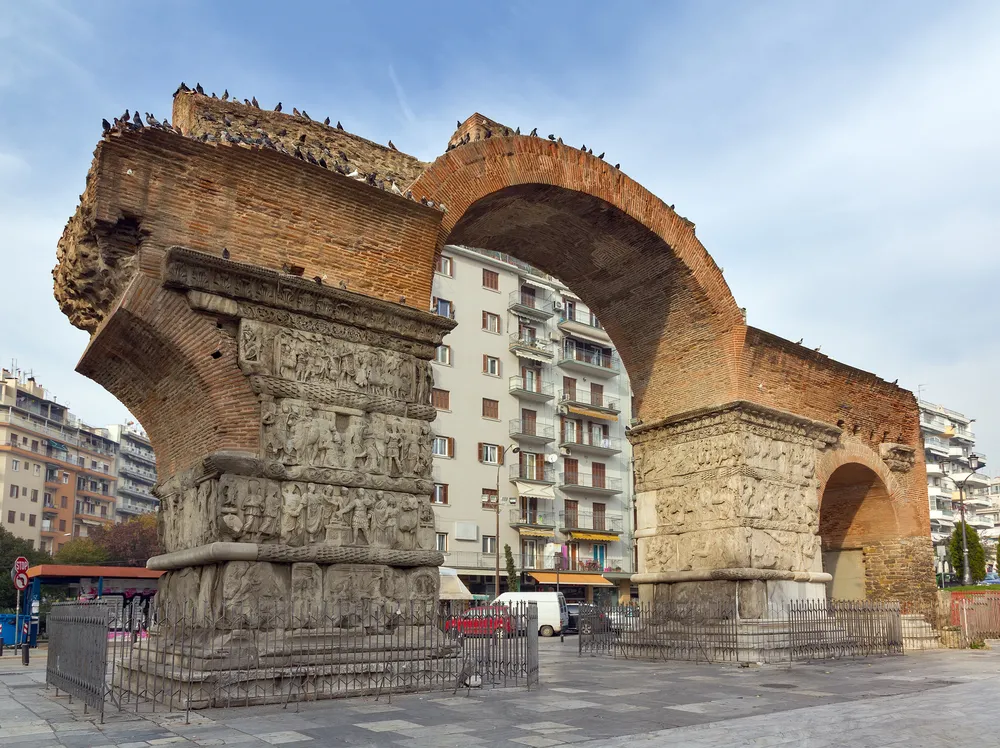 1556563-luk-galeriusza-w-salonikach.jpg