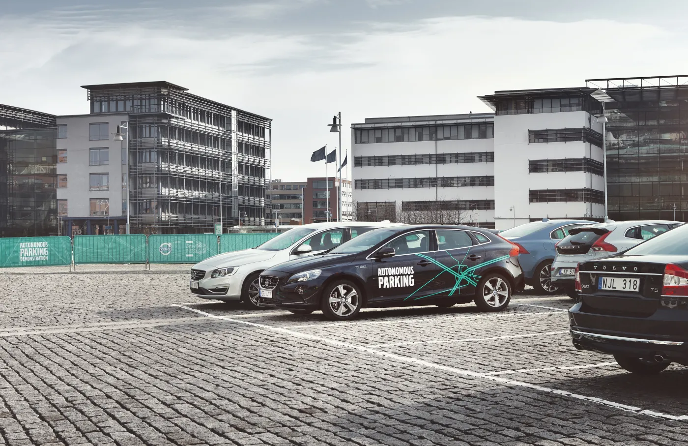 1782448-samochod-bez-kierowcy-volvo.jpg