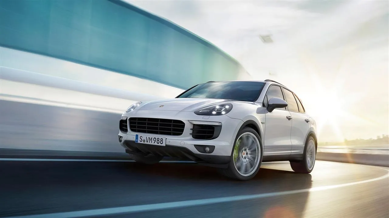 Porsche Cayenne S E-Hybrid
