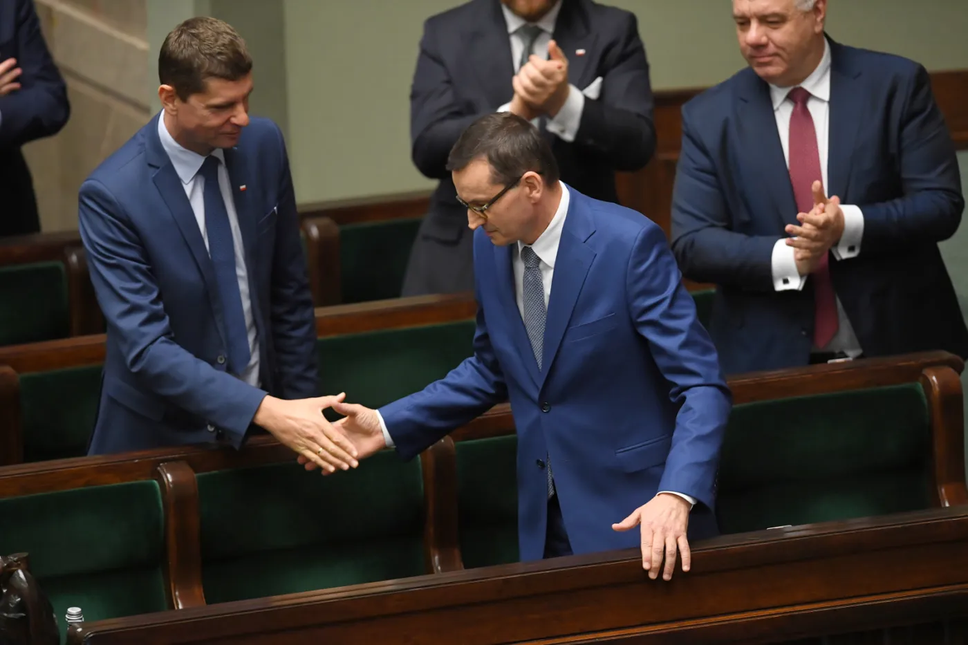 Morawiecki: dodatek w wysokości 1400 zł netto będzie wsparciem dla osób, które dotknie bezrobocie