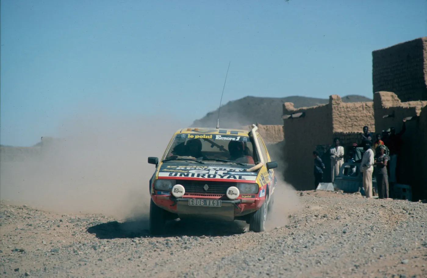 r20_4x4_paris_dakar_1982_r_298070.jpg