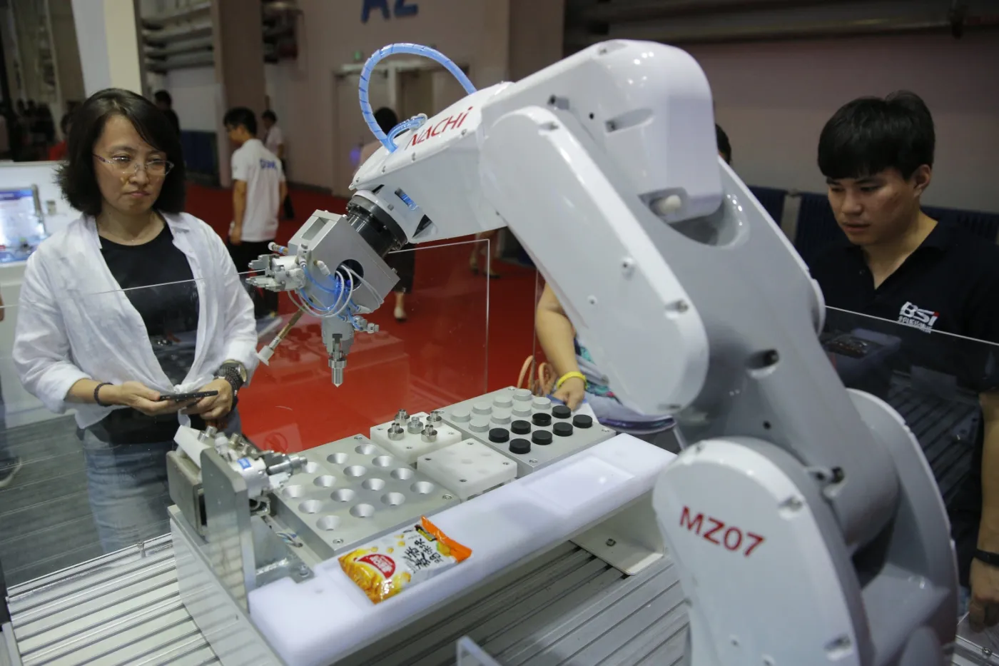 3058742-world-robot-conference-2017.jpg