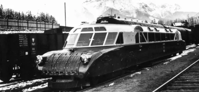 Luxtorpeda: duma PKP w II RP. To był odpowiednik Pendolino – z aerodynamicznym nosem, ekskluzywnym wnętrzem i cenami biletów wyższymi niż na innych połączeniach. W polskiej fabryce Fablok, która została założona w 1919 r., wyprodukowano pięć egzemplarzy na bazie wagonu spalinowego Austro-Daimler. W 1936 r. Luxtorpeda przejechała trasę z Krakowa do Zakopanego w 2 godziny 18 minut. Ten rekord do dziś nie został pobity.