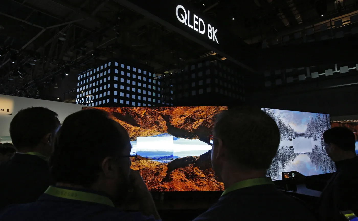 4068971-telewizory-samsung-qled-8k.jpg