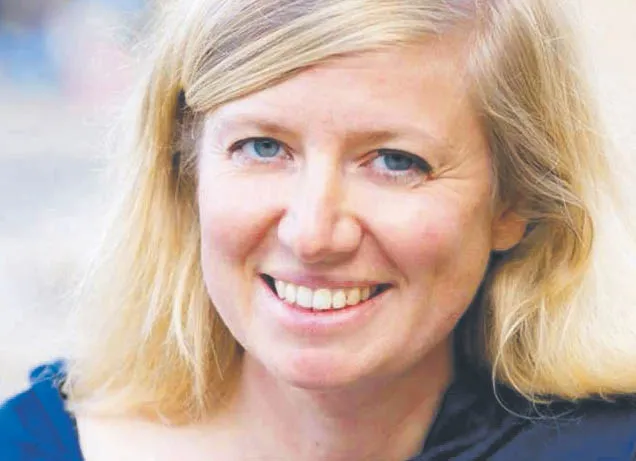 Autorka, od 2019 r. kierująca berlińskim Instytutem Pileckiego, jest historyczką, menedżerką kultury i działaczką ruchów miejskich, potomkinią ocalonej z Zagłady