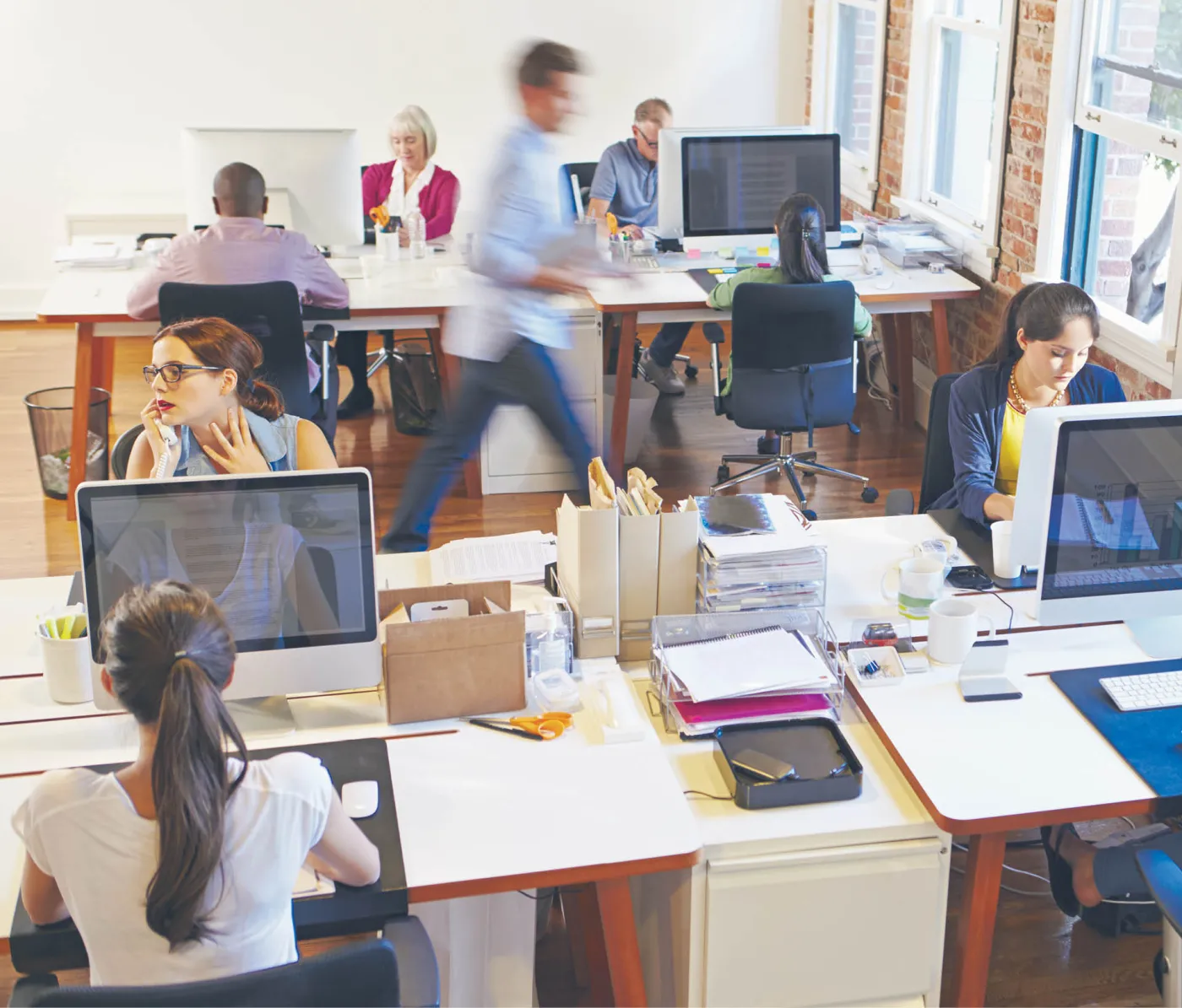 Regiony depczą Warszawie po piętach