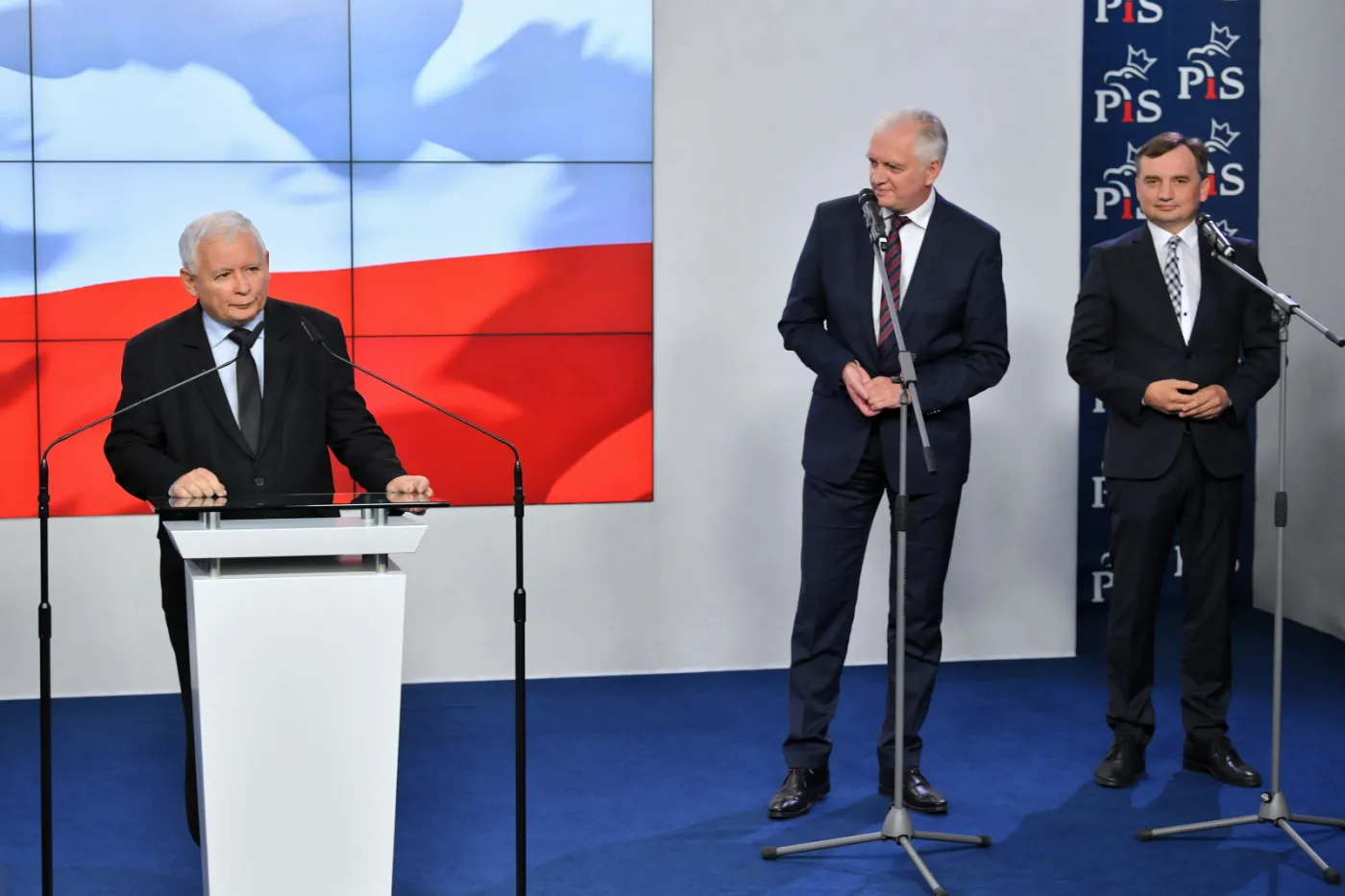 Rząd wersja 2.0: Koalicyjny kryzys nie zmienił pierwotnych planów dotyczących kształtu gabinetu