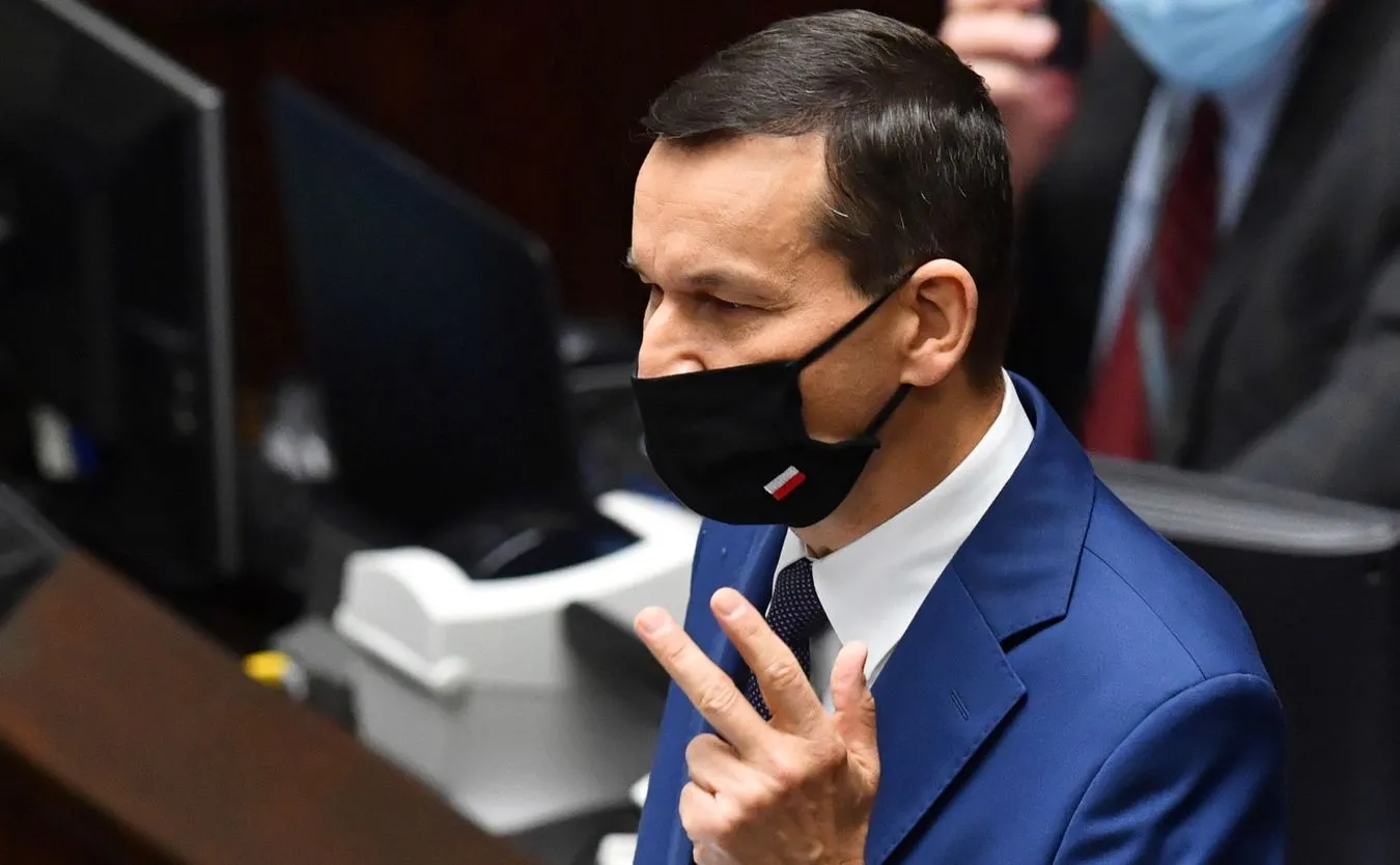 Premier: będę rekomendował, by od soboty cała Polska była strefą czerwoną