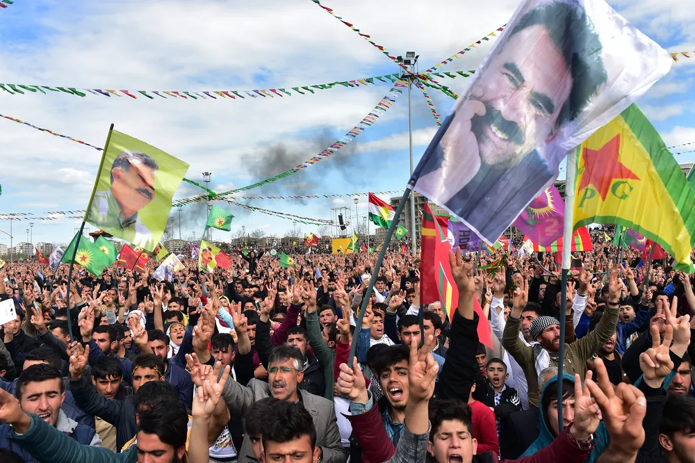 Diyarbakir, Kurdowie świętują Nouroz, tradycyjne irańskie święto nowego roku, obchodzone w dniu równonocy wiosennej