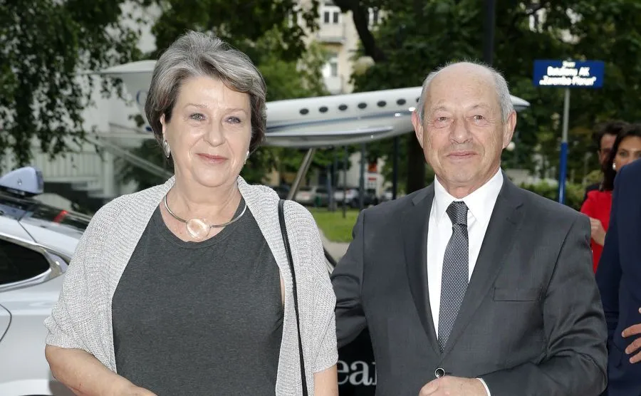 Małżeństwo Grycanów, Henryk Orfinger oraz Irena Eris również zaszczepieni poza kolejnością