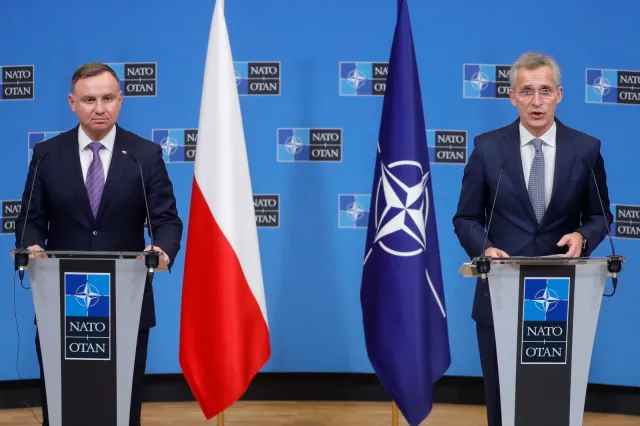 Duda spotkał się ze Stoltenbergiem. "NATO jest gotowe zapewnić wsparcie, jeśli zostanie wyrażona prośba"