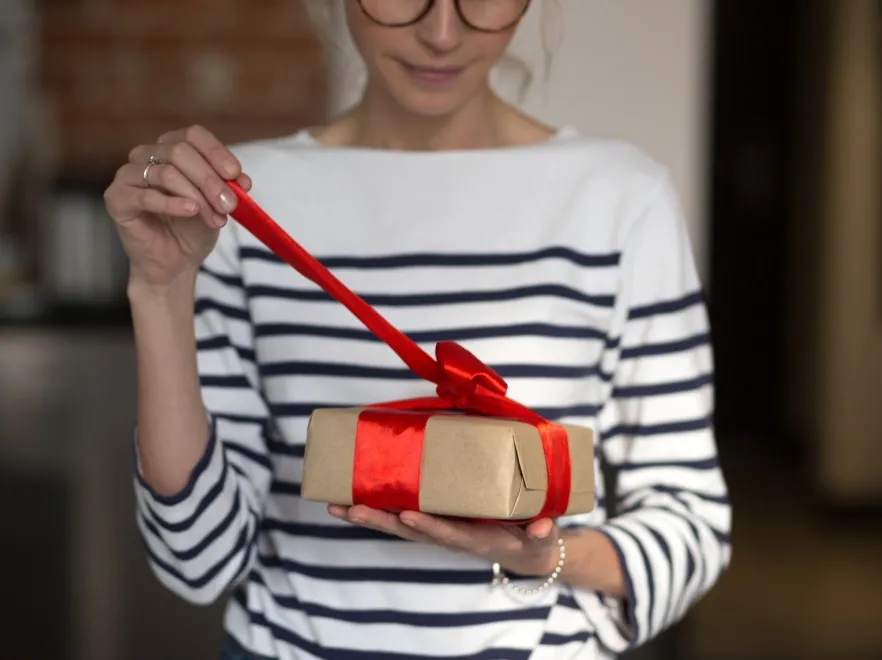 Oryginalne świąteczne technologiczne prezenty. Na pewno zaskoczysz nimi bliskich