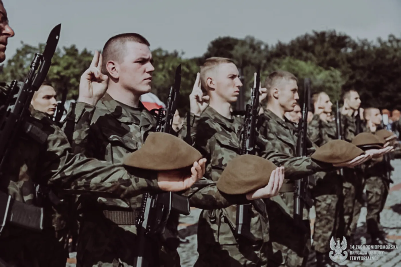 Armia sypnie groszem. Podwyżki dla WOT i rezerwistów [STAWKI]