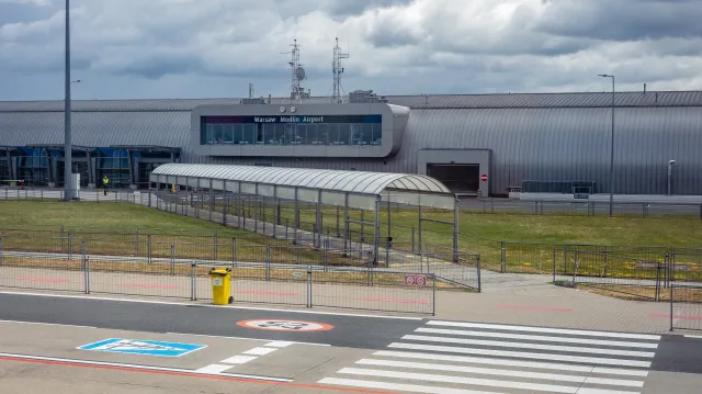 Lotnisko Modlin odpowiada Ryanairowi: Zmiana cennika jest konieczna
