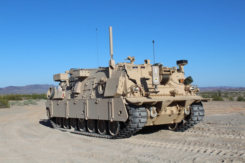 M88A3 HERCULES w trakcie testów na poligonie Yuma Proving Ground.