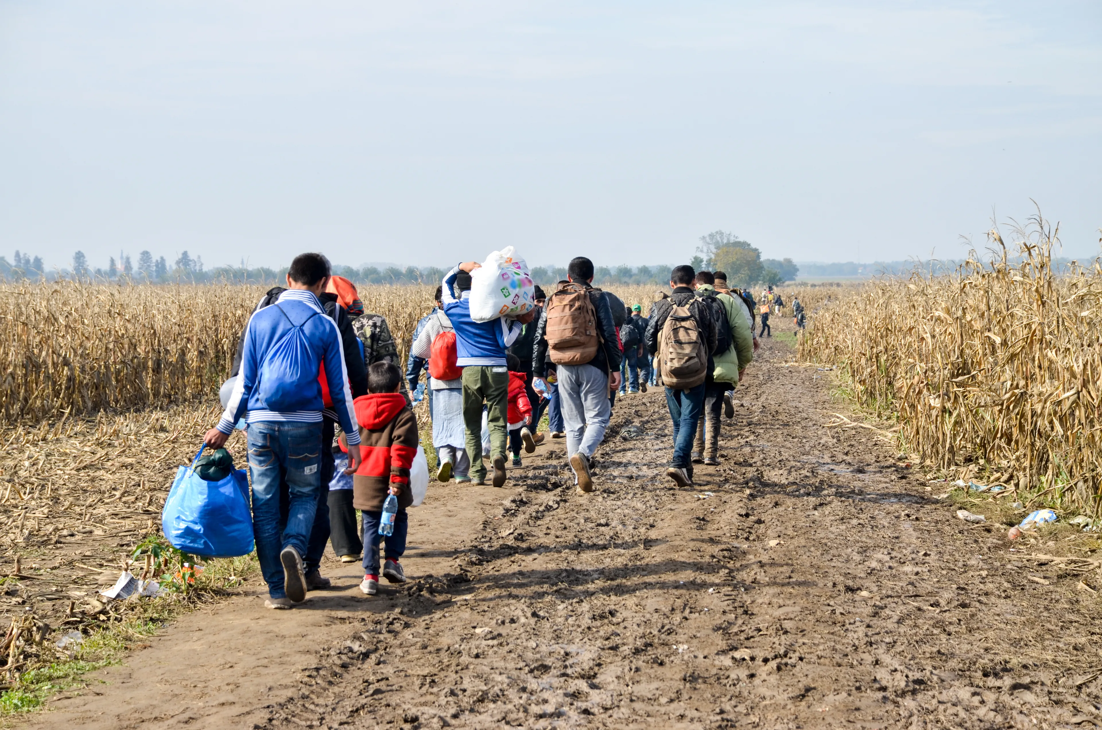 Nielegalne przekroczenia granic UE spadły o 35 proc. Cały czas migranci wybierają wyprawę przez Morze Śródziemne