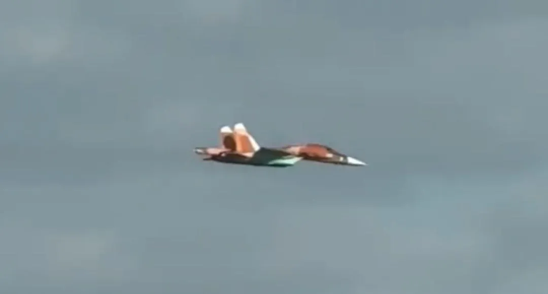 Su-34 w nietypowym kamuflażu