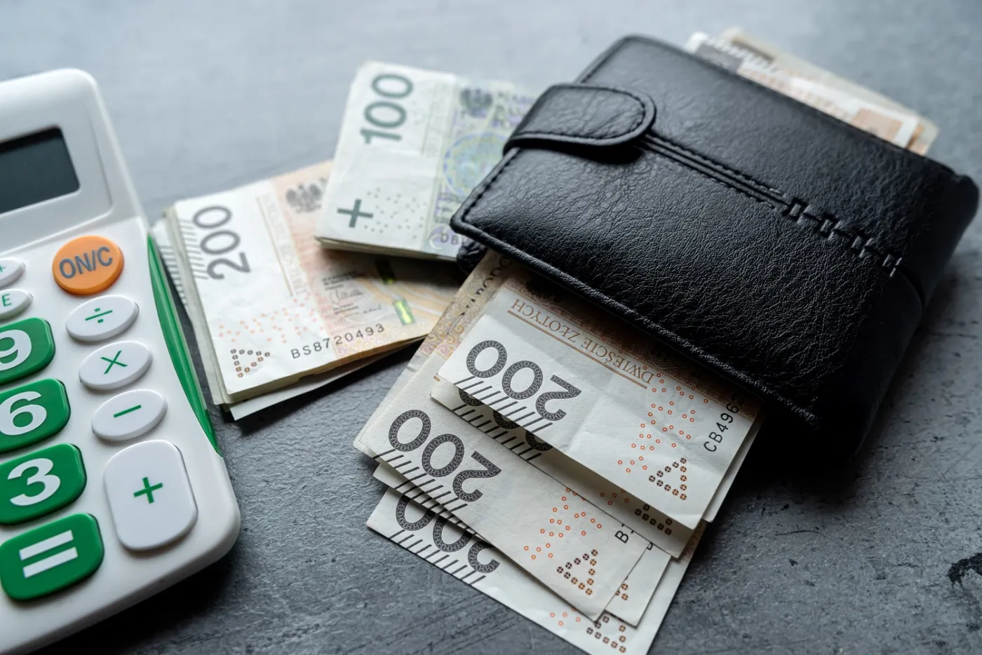 Polacy coraz częściej świadomie zarządzają budżetem domowym: dlaczego i jak to robią