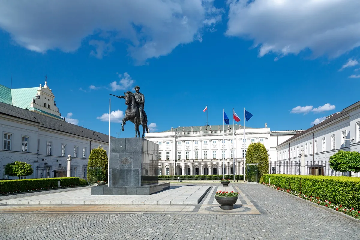 Prezydent powołał nowego członka RPP. Kim jest Marcin Zarzecki?