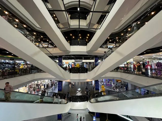 Konsumenci w lepszych nastrojach. Są nowe dane GUS