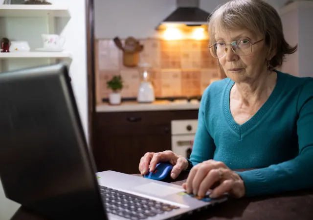 Te osoby nie dostaną trzynastej emerytury. Nawet, gdy mają prawo do świadczenia emerytalnego