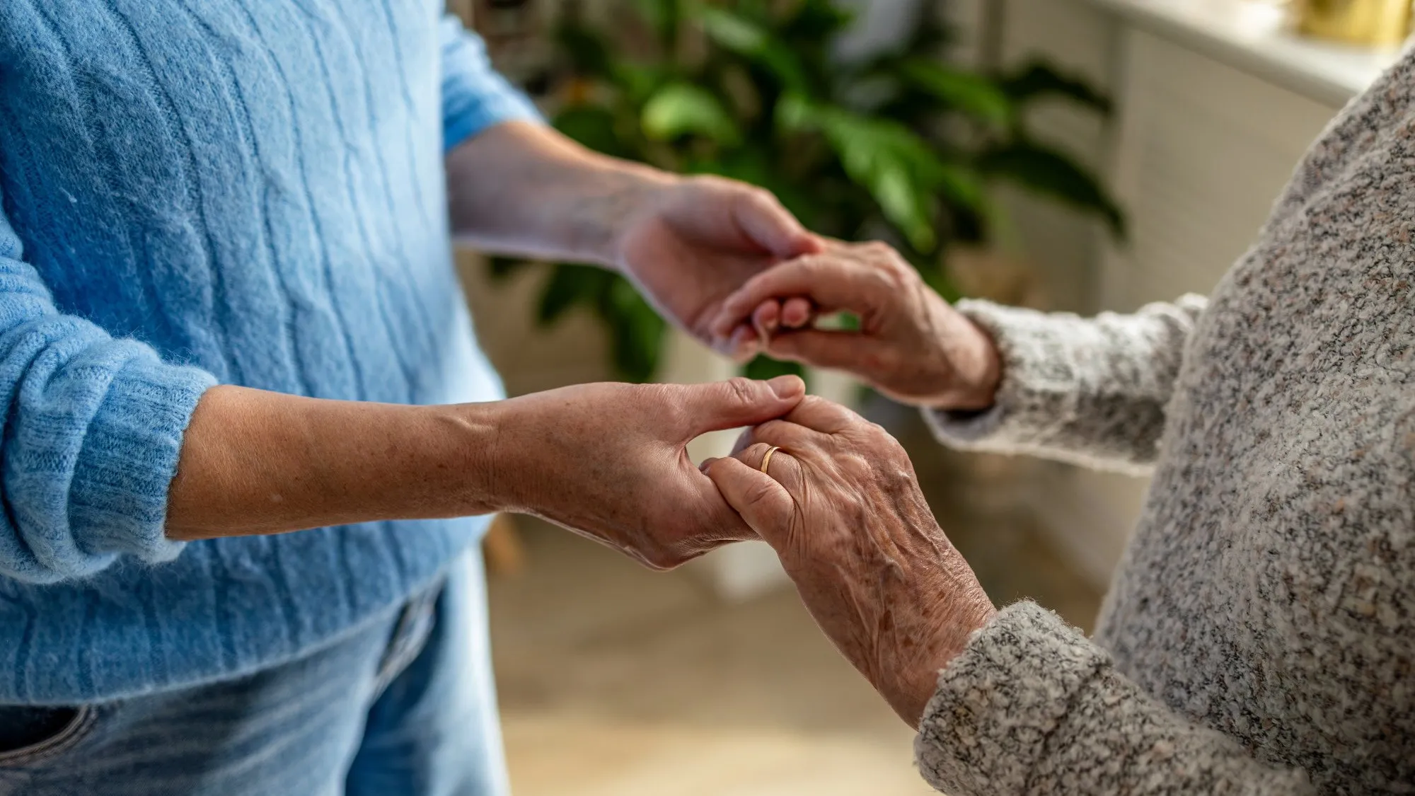 Bezpłatna pomoc dla seniorów. Osobom po 60. roku życia domowe naprawy zostaną wykonane za darmo