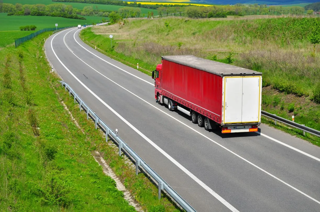 Brak ukraińskiego zboża szkodzi Polskiej gospodarce? Blokada tranzytu uderza w transport