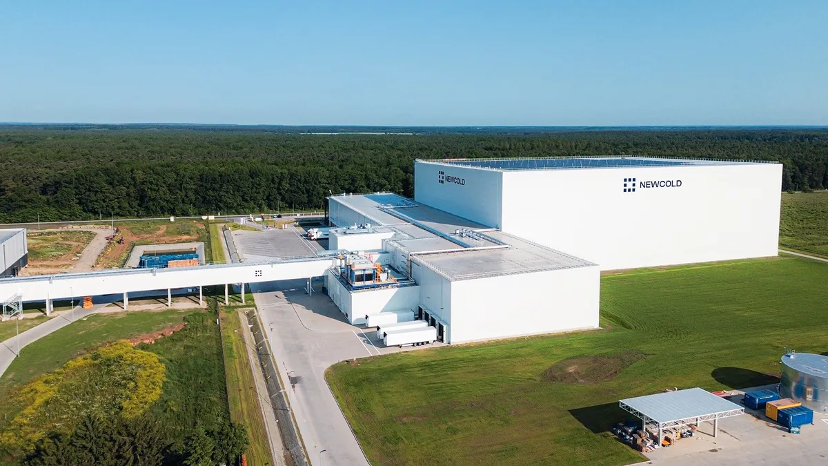 NewCold w Nowym Modlinie otwiera jeden z najbardziej zaawansowanych automatycznych magazynów na świecie