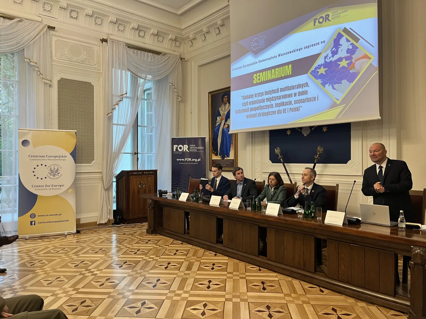 Prowadzący seminarium na UW.