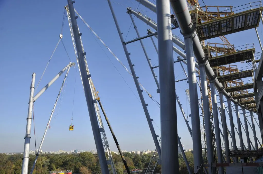 Bryła Stadionu Narodowego w Warszawie osiągnęła docelowy kształt (ZDJĘCIA)