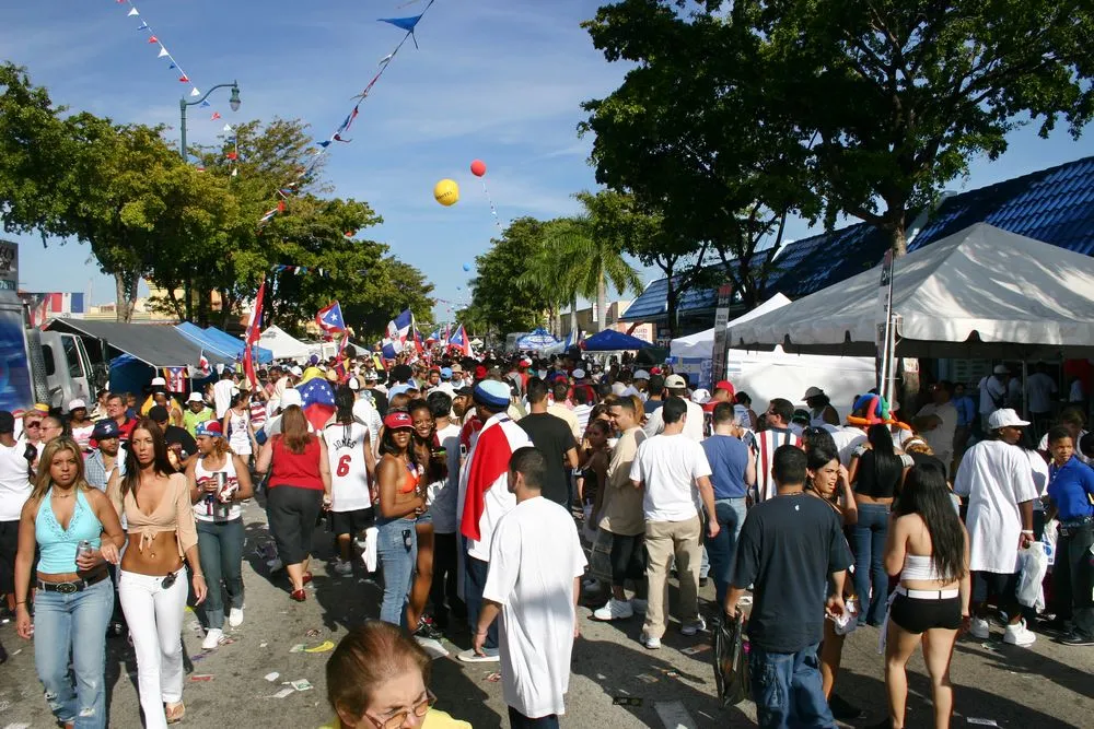 1354161-calle-ocho-carnival-in-miami.jpg