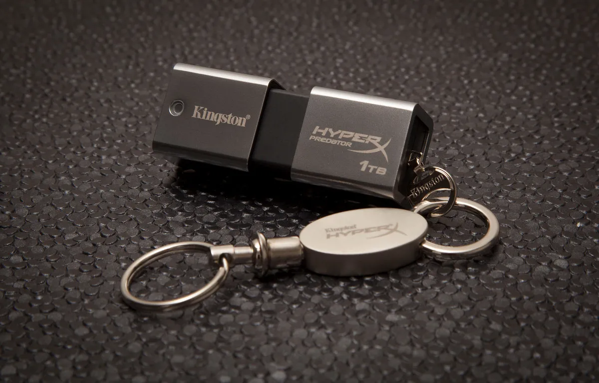 1570640-pendrive-kingston-datatraveler.jpg