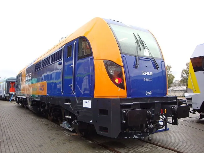 Lokomotywy - DRAGON Newag 2; plik na licencji Creative Commons; autor: Travelarz