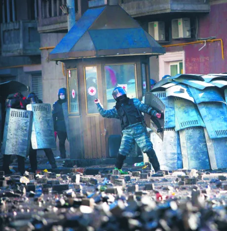 Żyrinowski tylko proponował Polsce, Węgrom i Rumunii - referendum i odbiór historycznych ziem