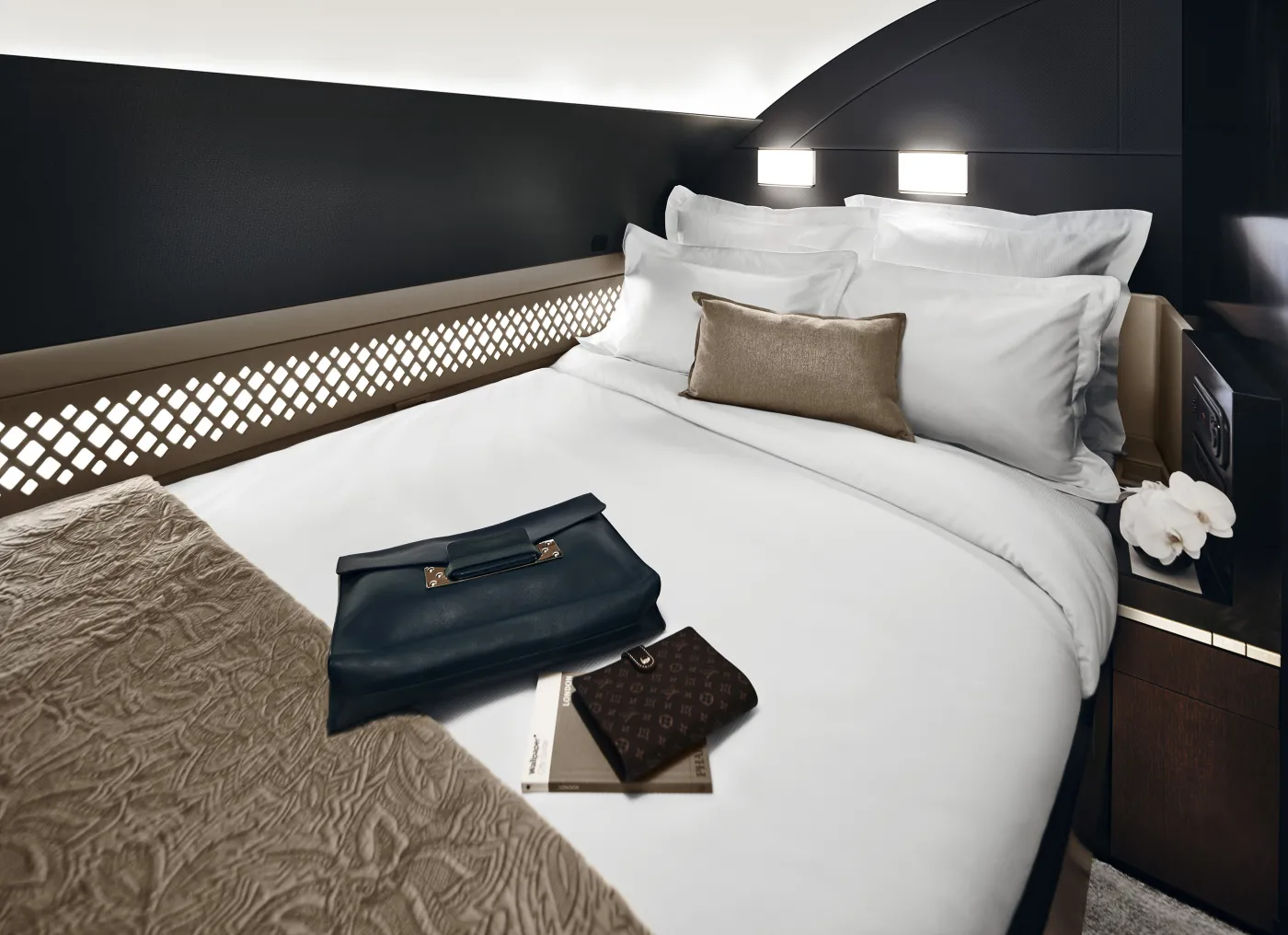 1770413-wnetrze-samolotu-linii-etihad.jpg