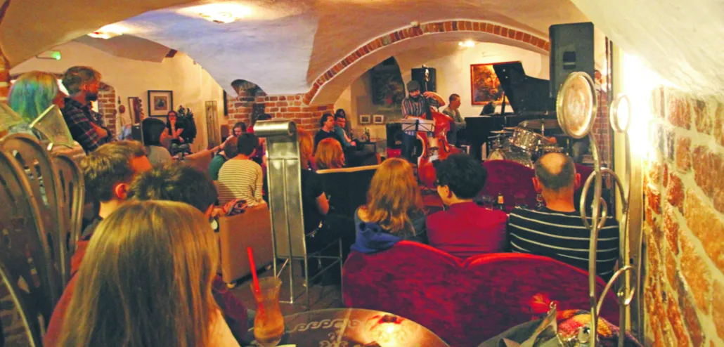 Gastronomiczne sztuki i sztuczki. Jak restauracje walczą o klienta