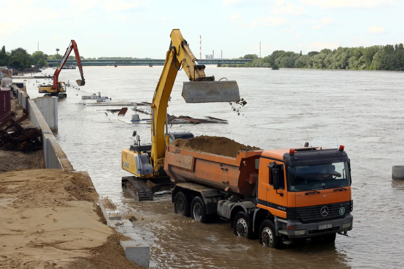 1789624-wisla-w-warszawie-20-05-2014.jpg