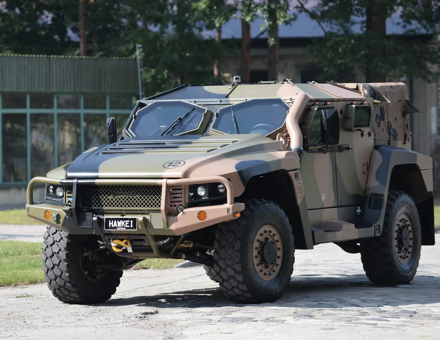 1895477-hawkei-lekkiego-wielozadaniowy.jpg