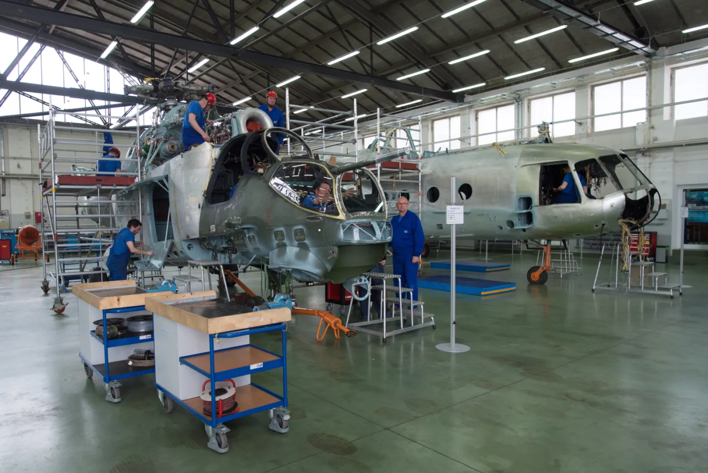 Wojskowe Zakłady Lotnicze nr 1 w Łodzi. Tu będą montowane śmigłowce Caracal