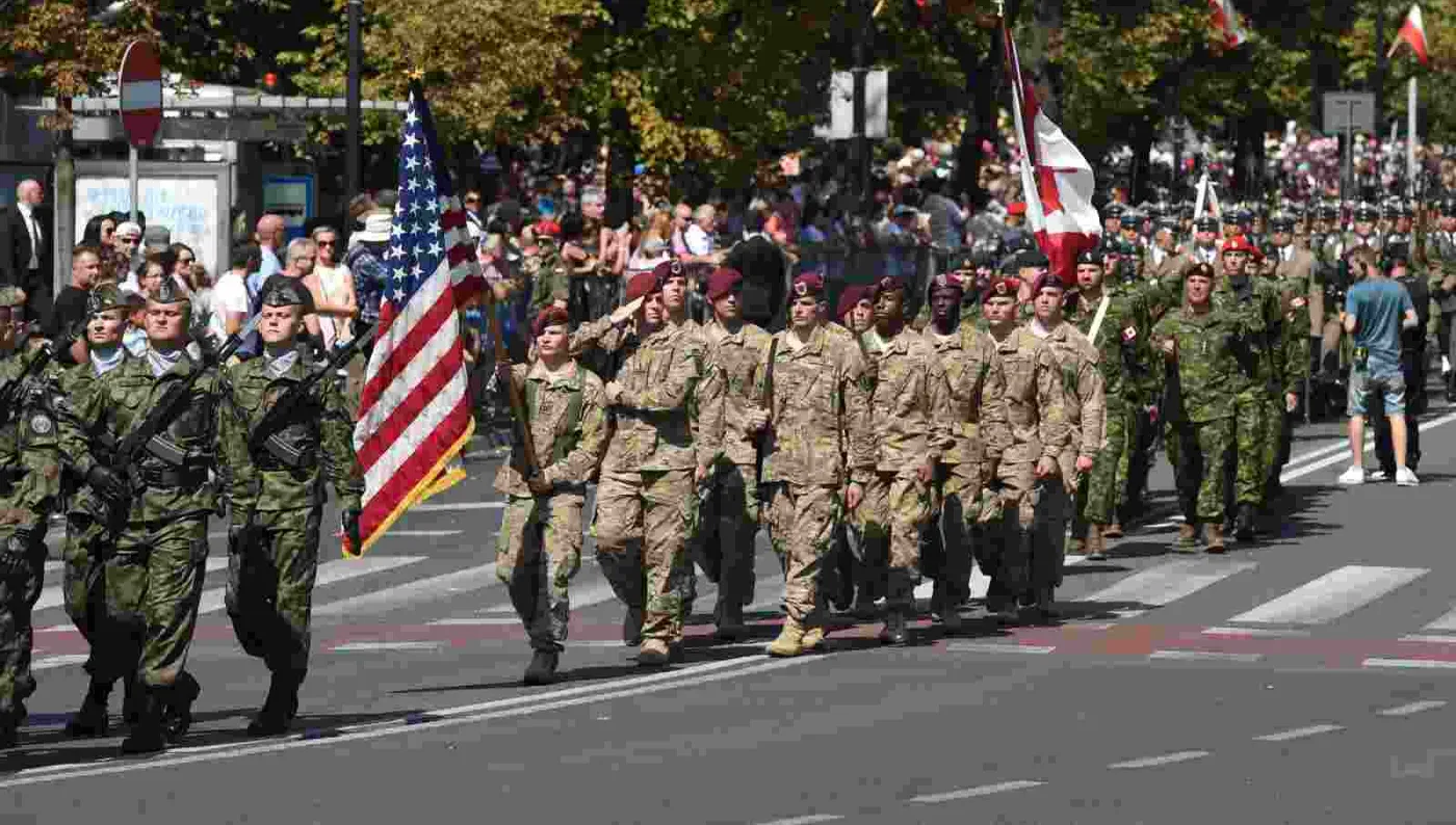 2276832-pododdzialy-reprezentujace-usa.jpg