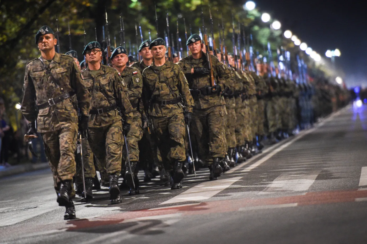 2273836-proba-generalna-przed-defilada.jpg