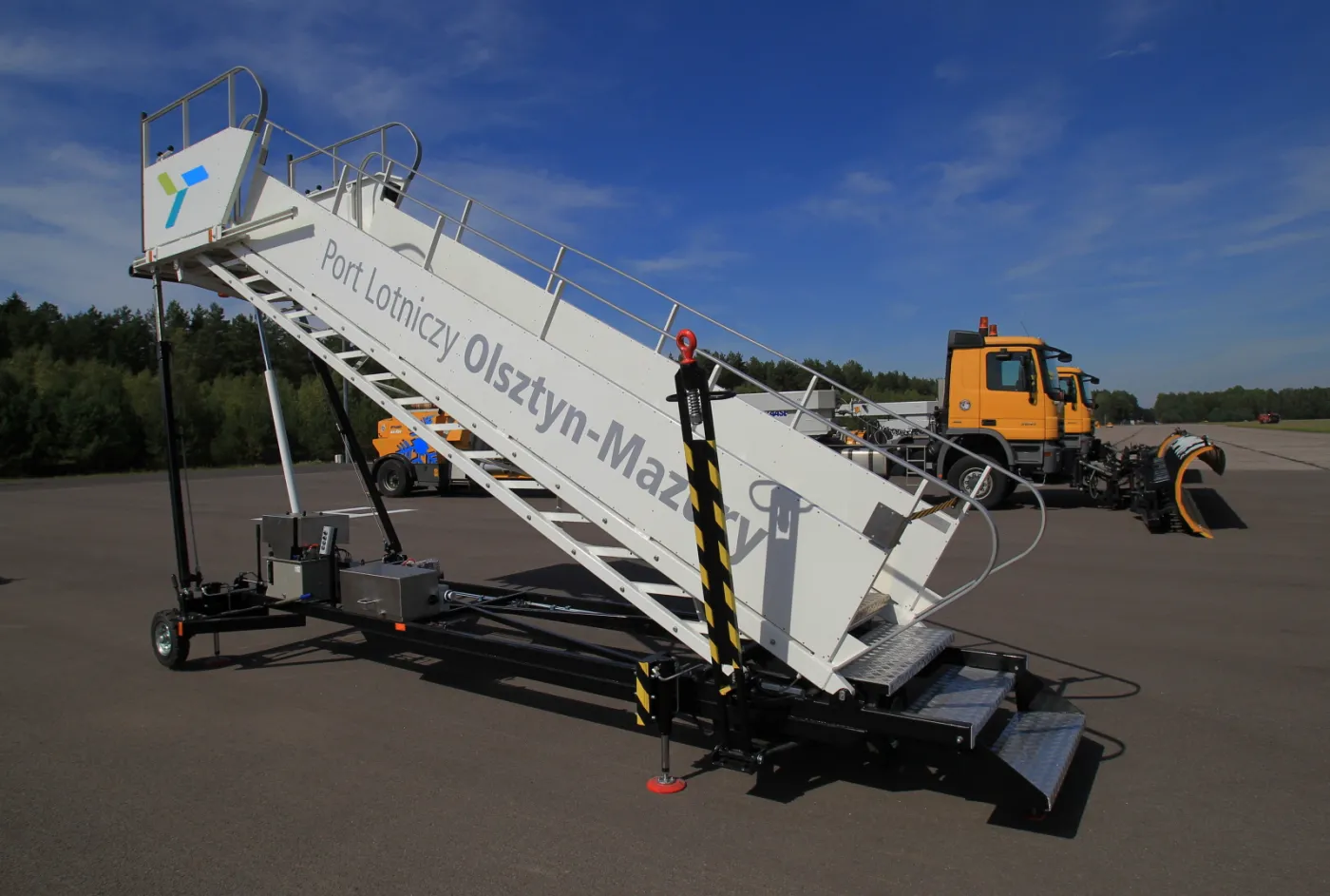 2288310-port-lotniczy-olsztyn-mazury.jpg