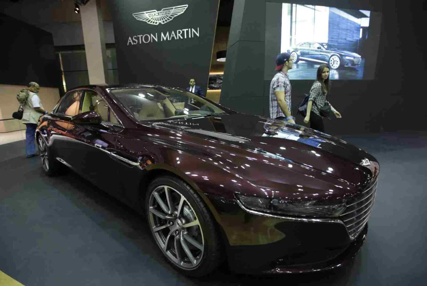 2372844-dubai-international-motor-show.jpg