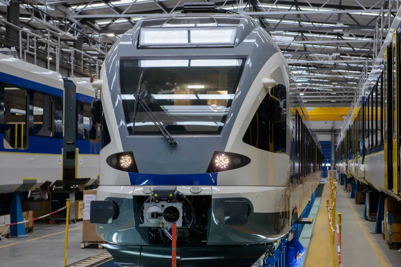 Z Polski na Węgry. Pociągi z siedleckiej fabryki Stadlera gotowe do wyjazdu