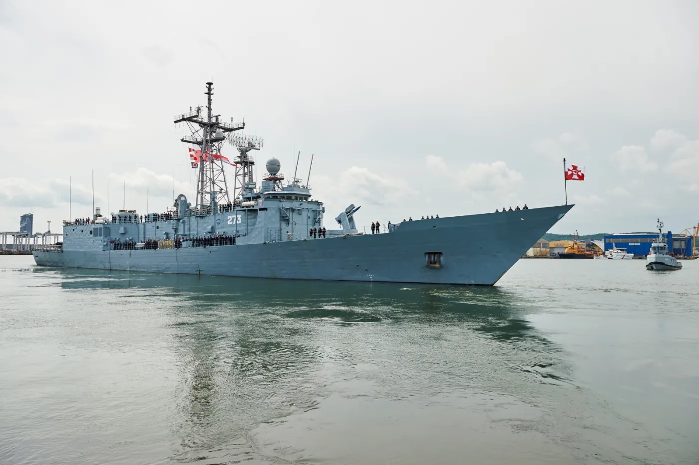 Polska fregata wyruszyła na misję NATO na Morze Śródziemne